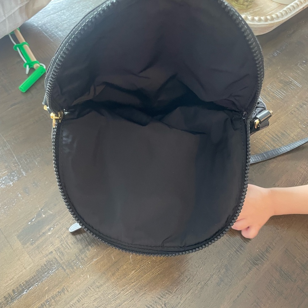 Marc Jacobs Black Quilted Crossbody Bag - Picture 3 of 5